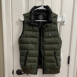 American Eagle Outfitters Olive Green Puffer Vest